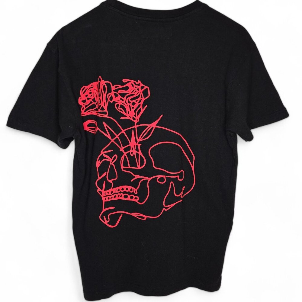 Reason‎ Skulls and Roses Shirt Men's Punk Metal Inspire Red Sketch Graphics M